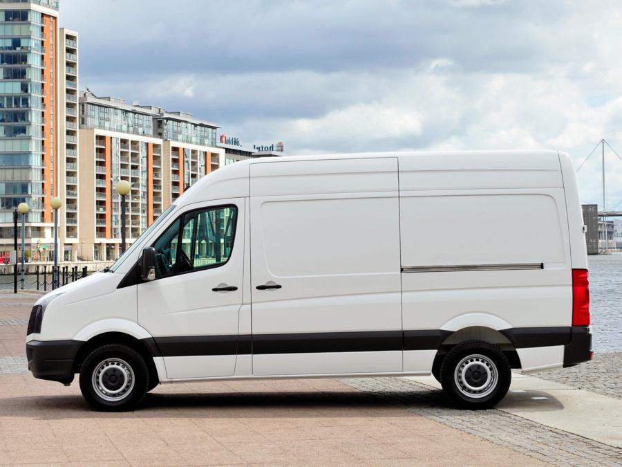  Volkswagen Crafter High Roof Van 2011 года  (UK) (фото 10 из 21)